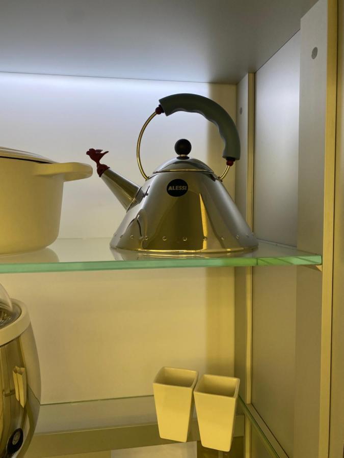 Via Cortirola Luxury Apartment Pesaro Luaran gambar