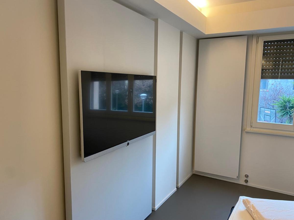 Via Cortirola Luxury Apartment Pesaro Luaran gambar